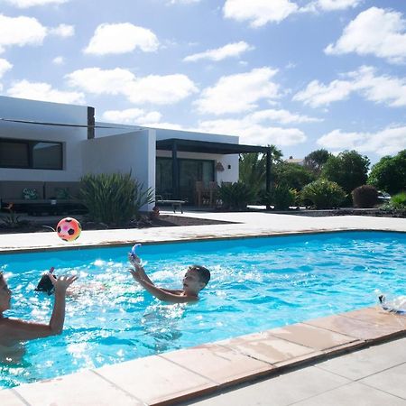 Heated & Shared Pool Villa Matriana 36A, North Shore Villas Lajares Dış mekan fotoğraf