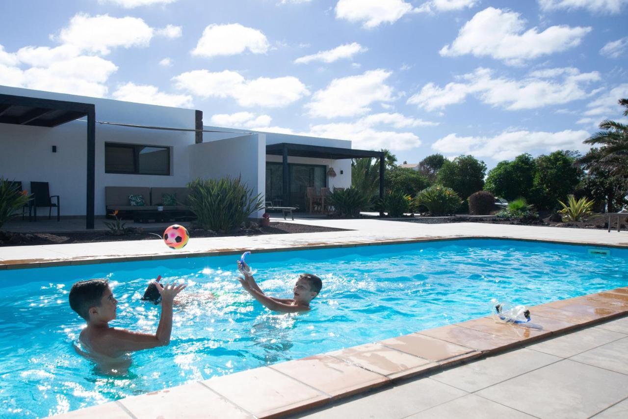 Heated & Shared Pool Villa Matriana 36A, North Shore Villas Lajares Dış mekan fotoğraf