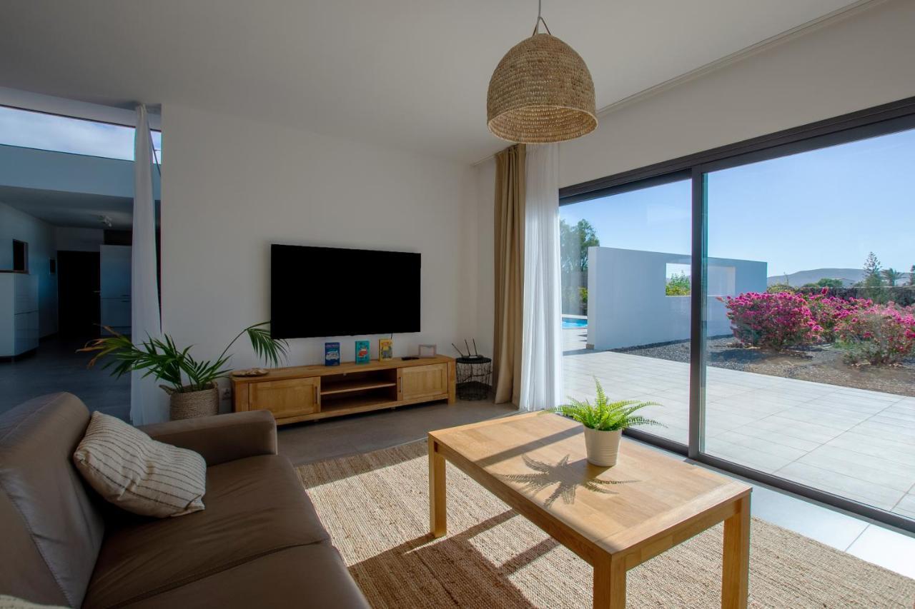 Heated & Shared Pool Villa Matriana 36A, North Shore Villas Lajares Dış mekan fotoğraf
